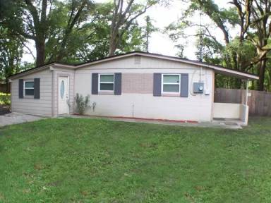 Main picture of 2501 Red Robin Dr E