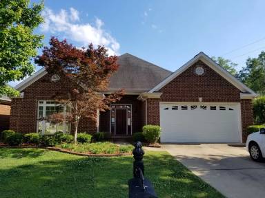 Main picture of 1505 Edward Cir