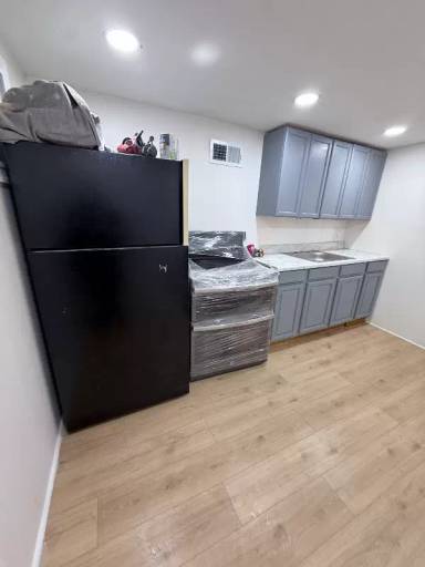 Main picture of 5442 Torresdale Ave