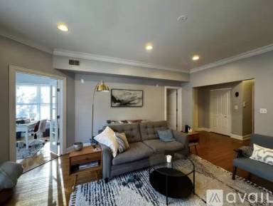 Main picture of 4654 N Monticello Ave