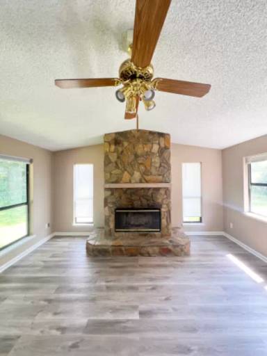 Main picture of 2410 Dolphin Ave