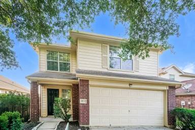 Main picture of 19723 Shores Edge Dr