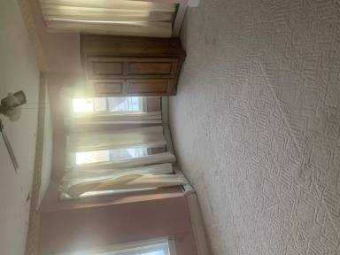 Main picture of 361 E Market St