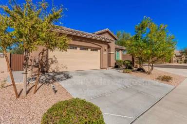 Main picture of 4050 E Roy Rogers Rd