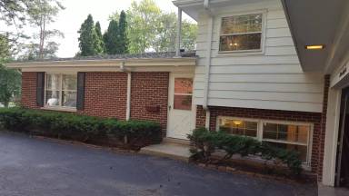 Main picture of 1326 Meadow Ln