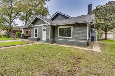 Main picture of 206 Bellevue Dr