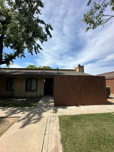 Main picture of 5181 E Olive Ave