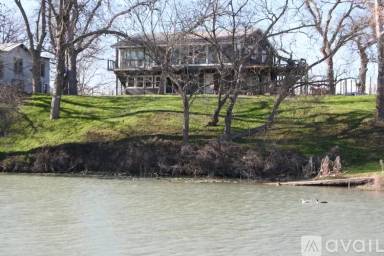Main picture of 1648 S State Highway 46