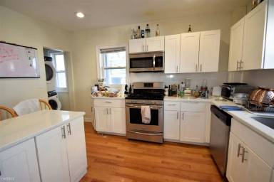 Main picture of 11 Winter Hill Rd