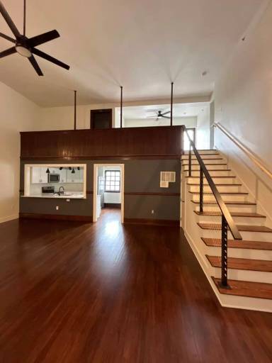 Main picture of 825 Stewart Ave SE