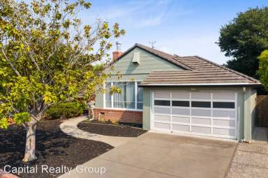 Main picture of 2205 Davis Dr