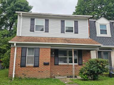Main picture of 3339 Lakecrest Rd