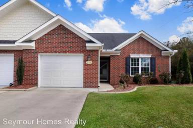 Main picture of 147 Oxford Dr