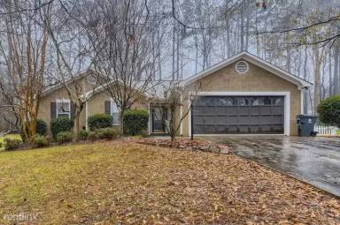 Main picture of 44 Stonehaven Dr