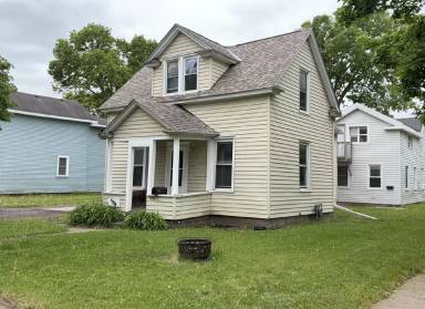 Main picture of 424 6th Ave
