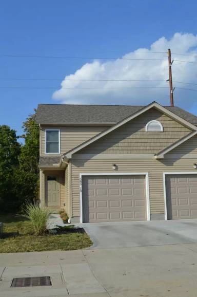 Main picture of 585 Birch Hill Dr
