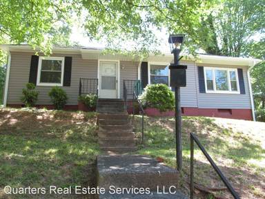 Main picture of 174 Edgewood Cir