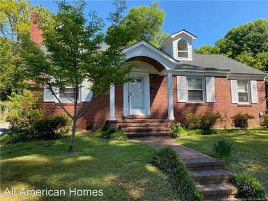 Main picture of 319 Valley Rd