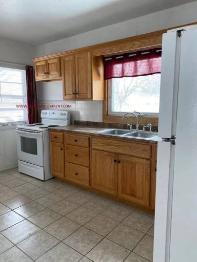 Main picture of 126 Lobdell Rd