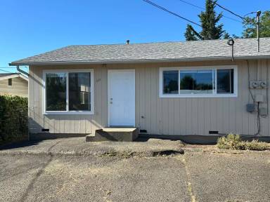 Main picture of 664 NE Channon Ave