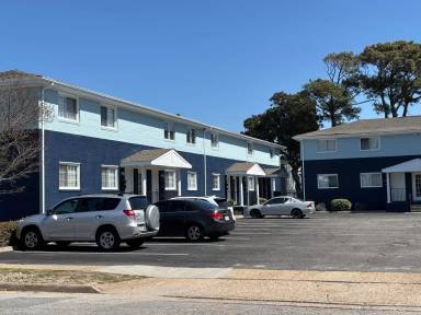 Main picture of 9632 12th Bay St
