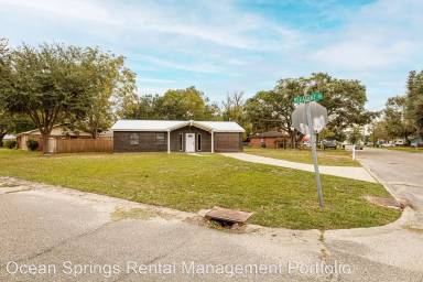 Main picture of 4703 Bronfair Ave