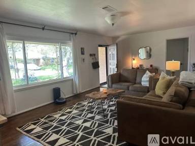 Main picture of 5437 Santa Barbara Ave