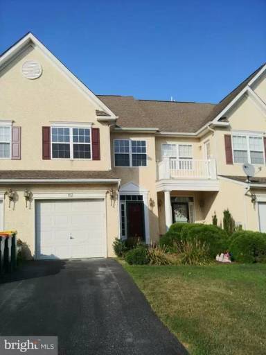 Main picture of 182 Gillespie Ave