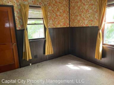 Main picture of 1302 N MacArthur Blvd