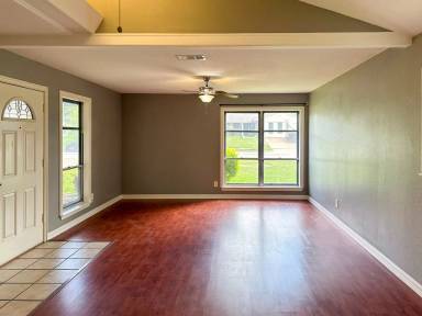 Main picture of 55343 Thrush Dr