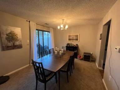 Main picture of 14 Hampshire Dr