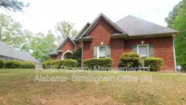 Main picture of 5034 Lakeview Cir