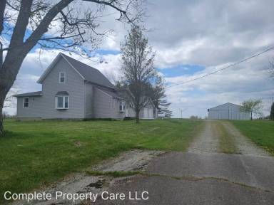 Main picture of 8458 S State Road 1