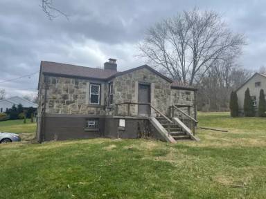 Main picture of 2640 Longview Rd