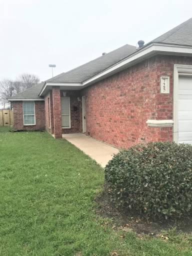 Main picture of 725 Kingston Dr