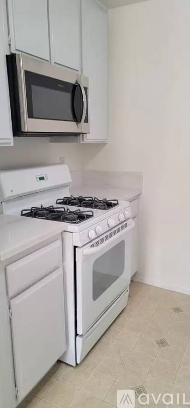 Main picture of 12940 Riverside Dr