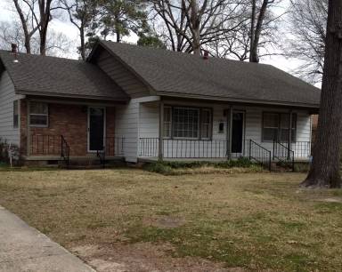 Main picture of 2211 W 36th Ave
