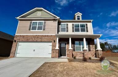 Main picture of 125 Oak Edge Ln