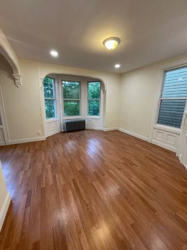 Main picture of 38 N 6th St