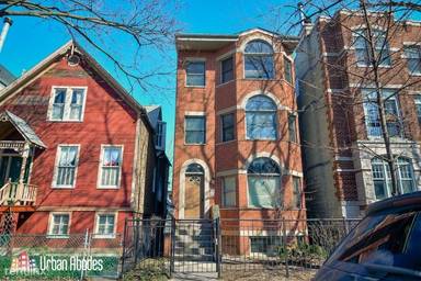 Main picture of 3713 N Janssen Ave