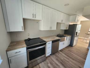 Main picture of 390 W Lake Ave NW