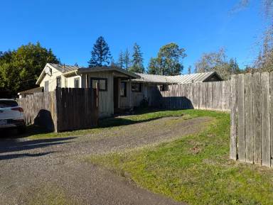 Main picture of 8568 Tracyton Blvd NW