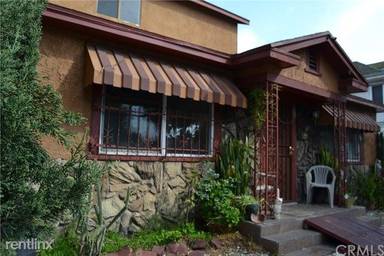 Main picture of 3408 S Budlong Ave