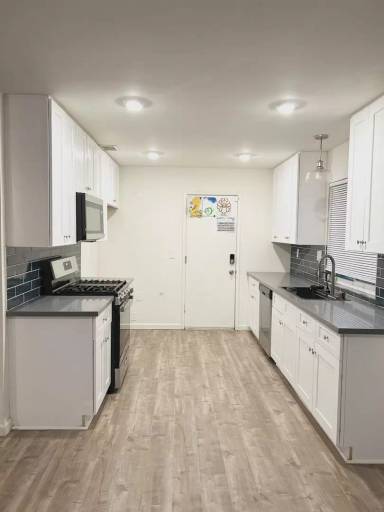 Main picture of 801 E Lynwood Dr