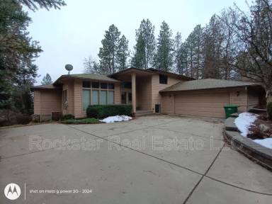 Main picture of 5605 N Northwood Dr