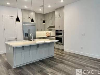 Main picture of 45298 Tom Blalock St