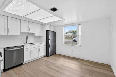 Main picture of 686 17th St