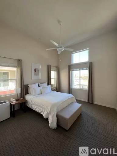 Main picture of 5008 Jewel St