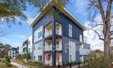 Main picture of 610 S Kerr Ave