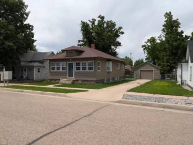 Main picture of 112 Elm St